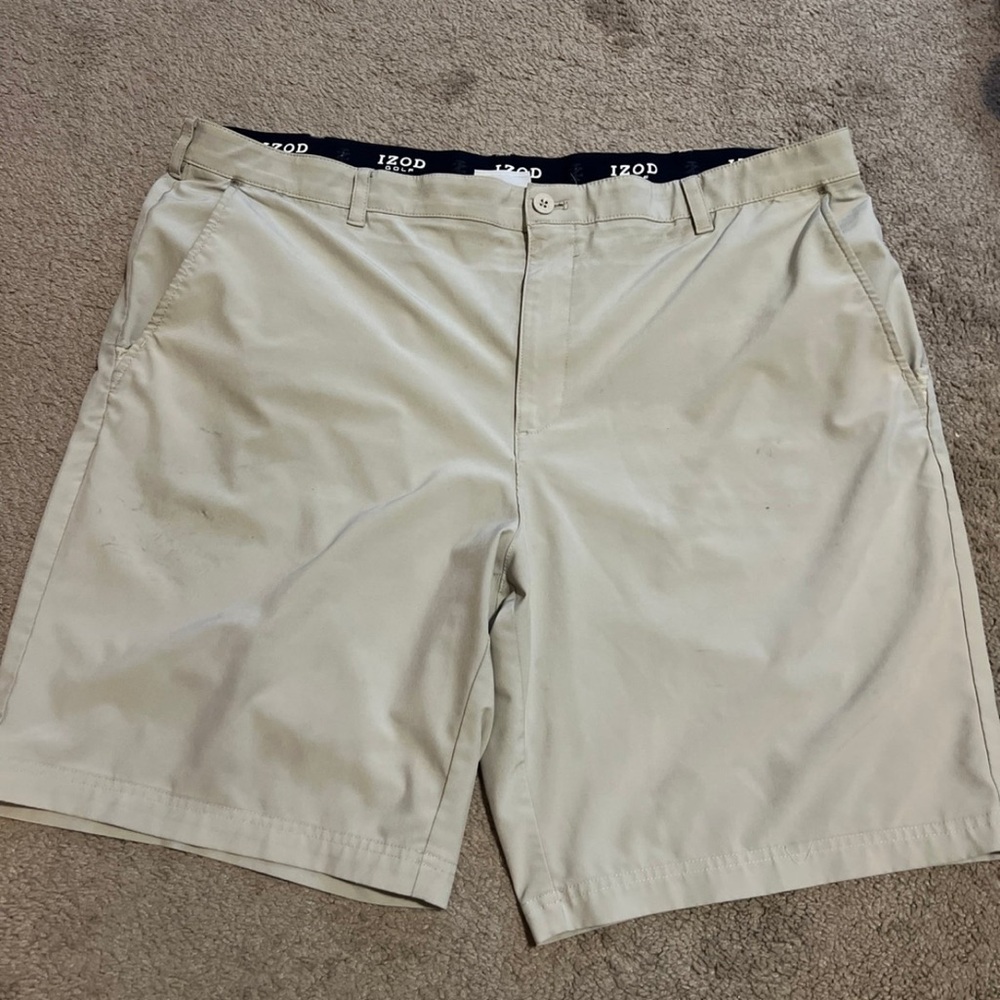 IZOD golf shorts